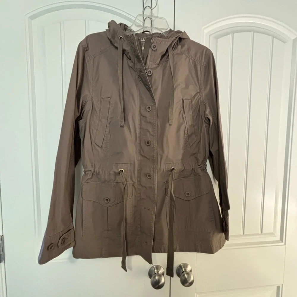 L.L. Bean Women's Utility Jacket in Brown - Picture 1 of 5